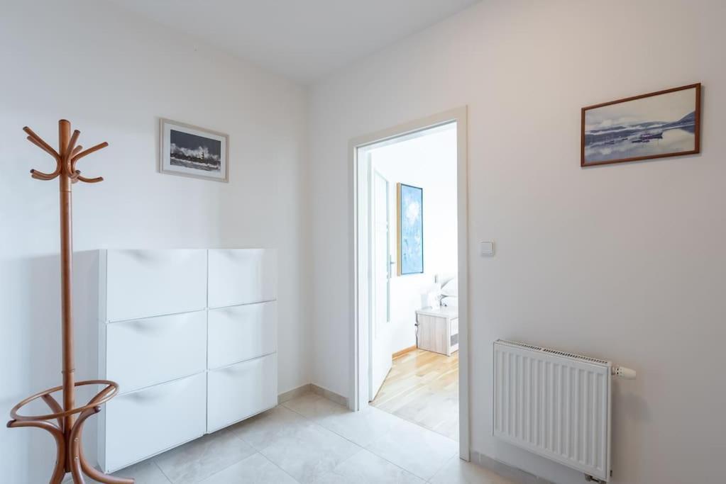 Sunny Safron Apartment Prague Luaran gambar