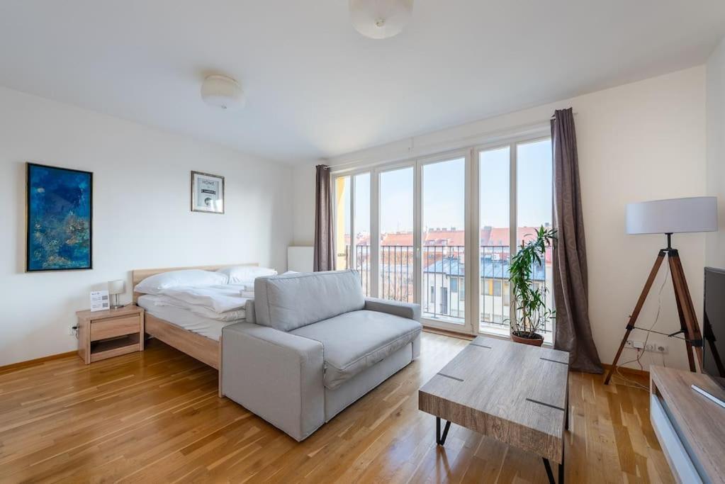 Sunny Safron Apartment Prague Luaran gambar