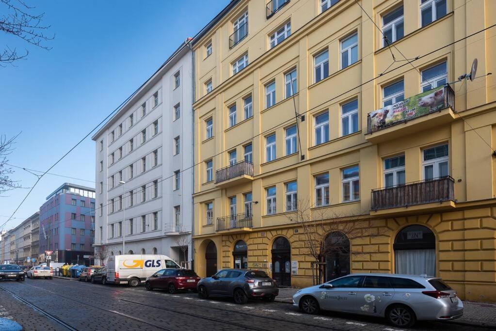 Sunny Safron Apartment Prague Luaran gambar