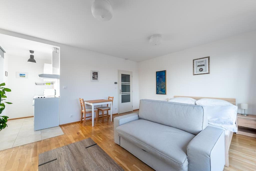 Sunny Safron Apartment Prague Luaran gambar